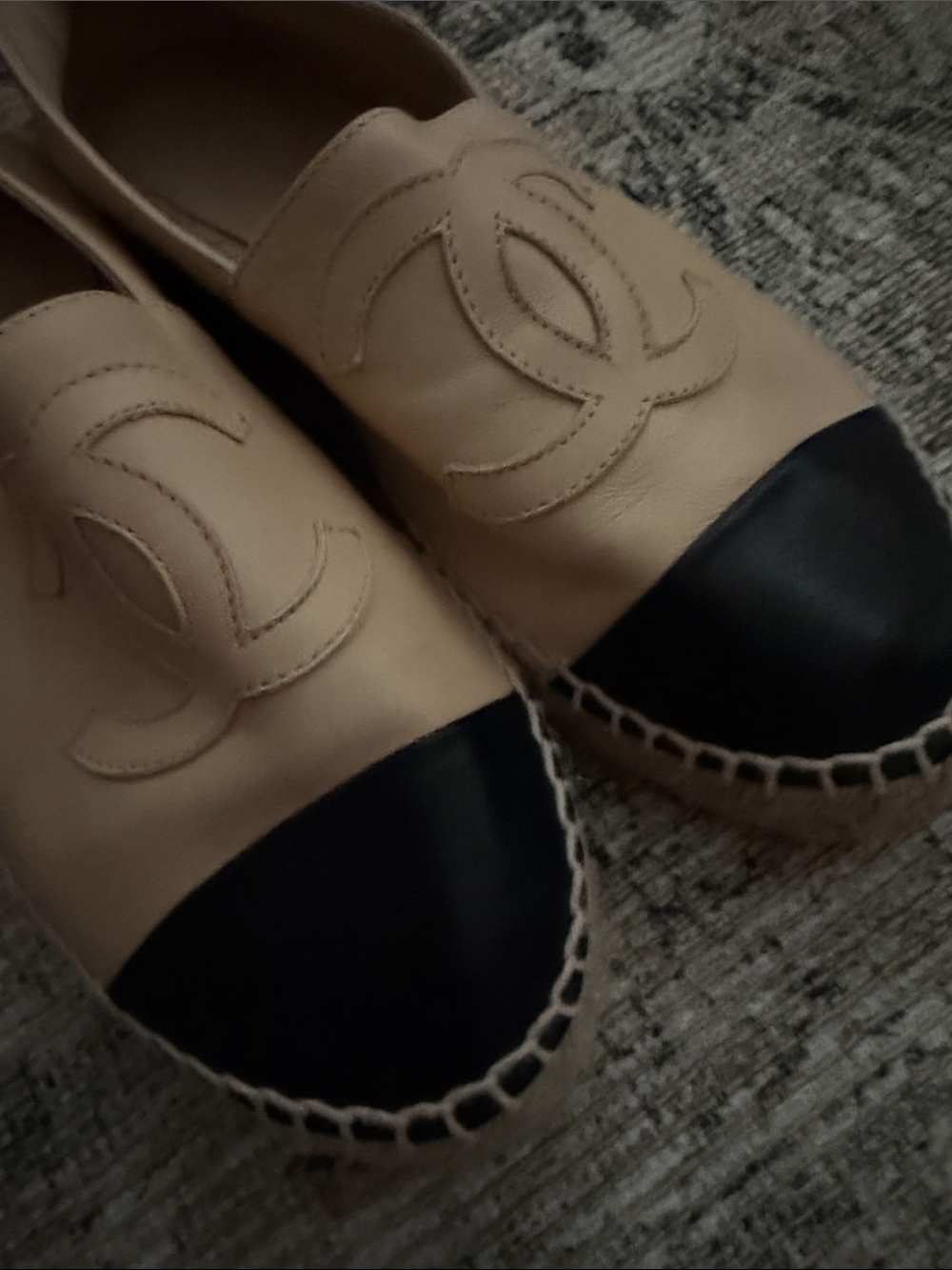 CHANEL Beige Leather Espadrilles with Black Cap Toe - Picture 8 of 8